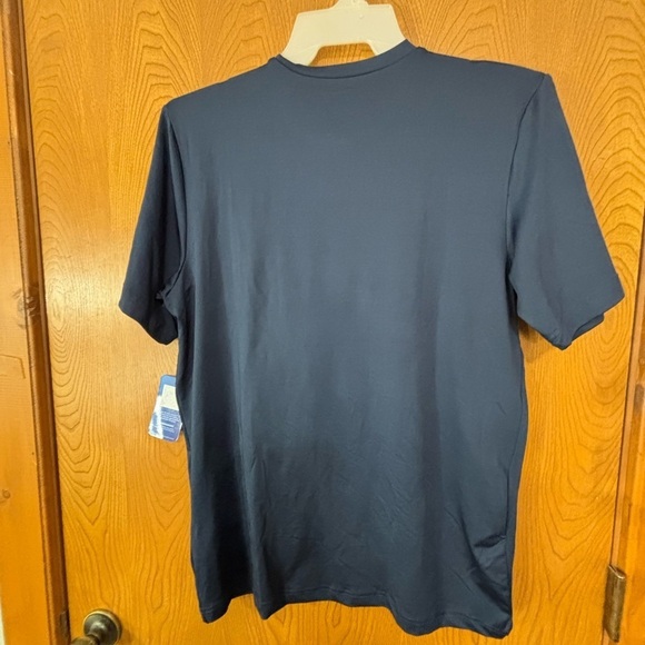 Champion Navy Blue Athletic Short Sleeve Tee NWT - Picture 2 of 3